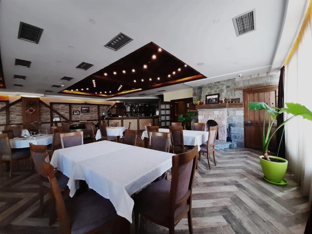 Hotel Happy Gjakova Exterior photo