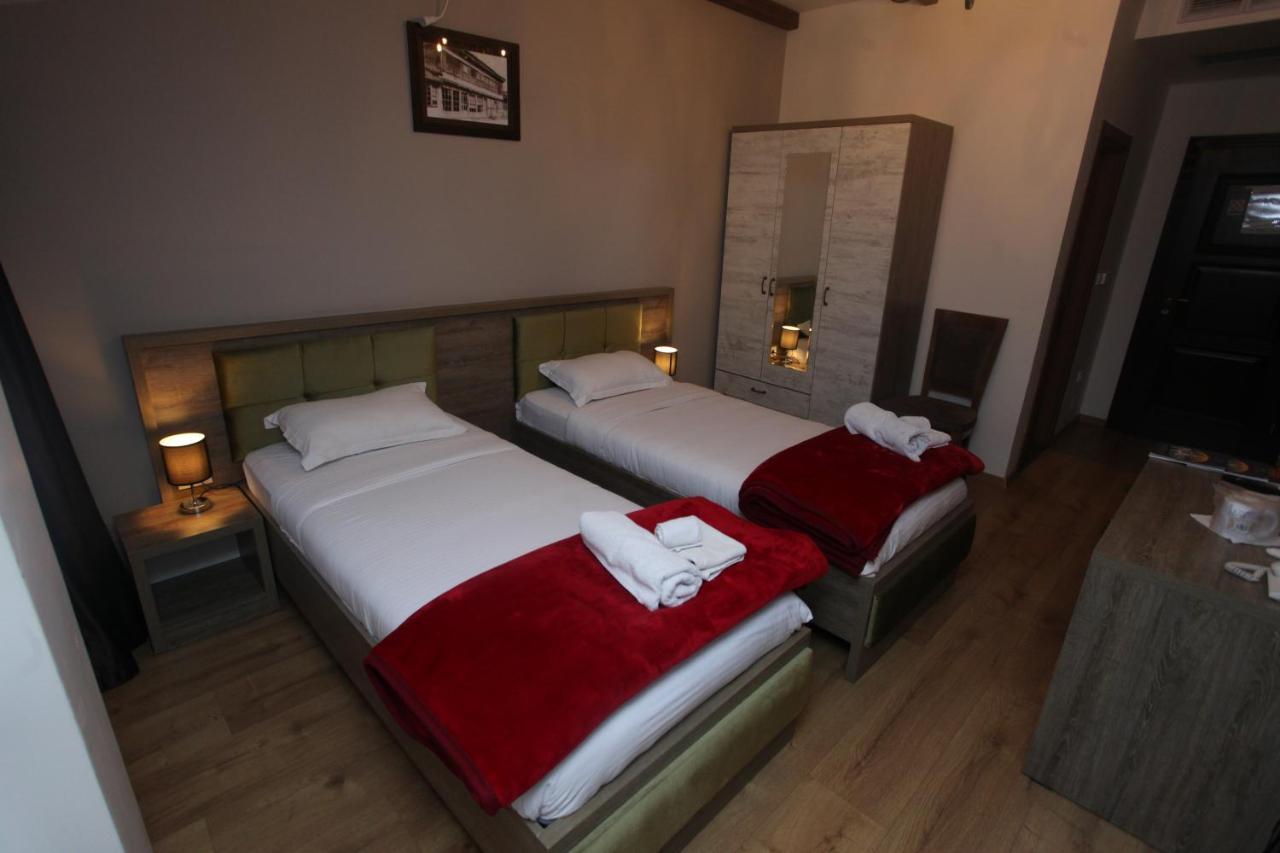 Hotel Happy Gjakova Exterior photo